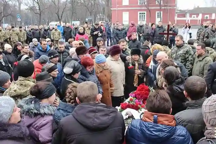 У Кіровограді попрощалися з 25-річним героєм Володимиром Тигняном (ФОТО) фото 1